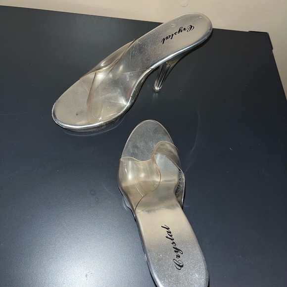 Size 10 Clear Mule with gradient silver heel - Picture 8 of 8